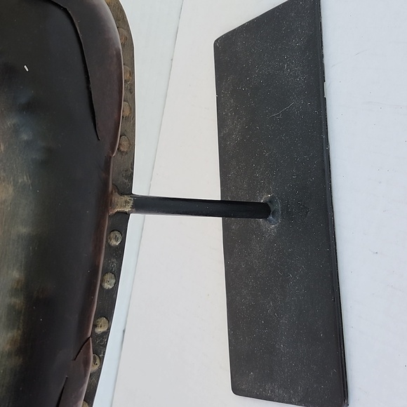 GLOBAL VIEWS STYLIZED METAL ROOSTER DECOR - Picture 4 of 10